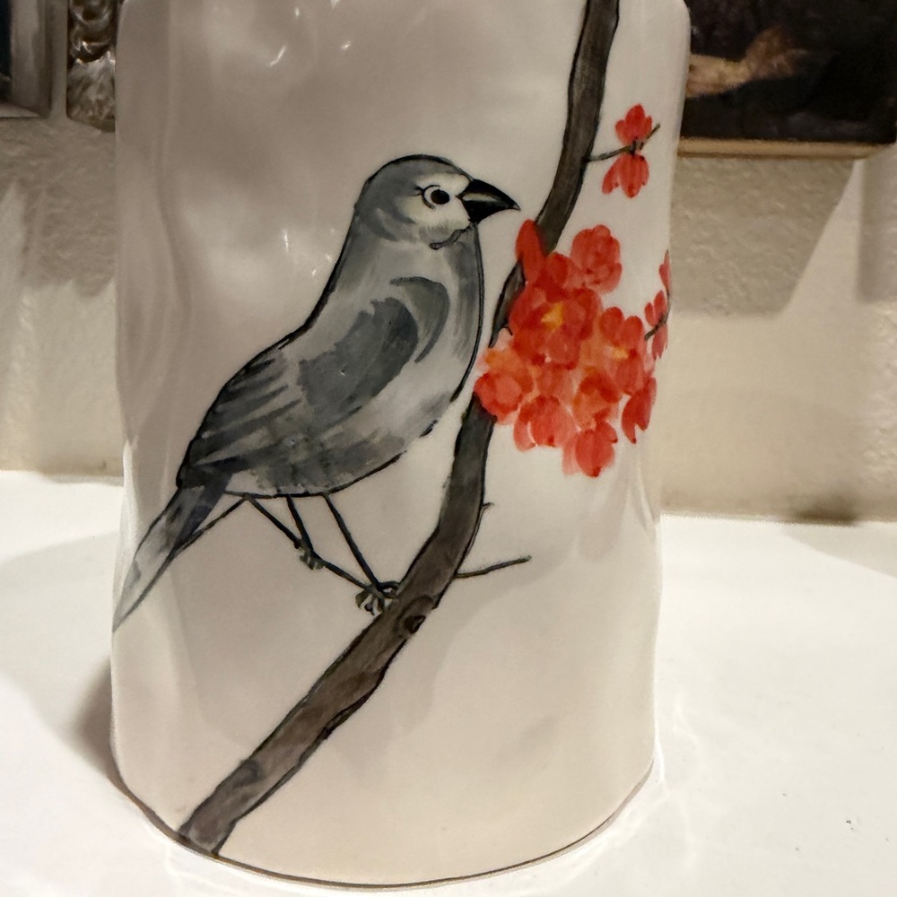 Tozai Artisanal Porcelain Vase – Bird on Cherry Blossom Branch Design - Picture 8 of 9